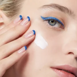 CRÈME FRAÎCHE DE BEAUTÉ REPULPANTE HYDRATANTE 48H