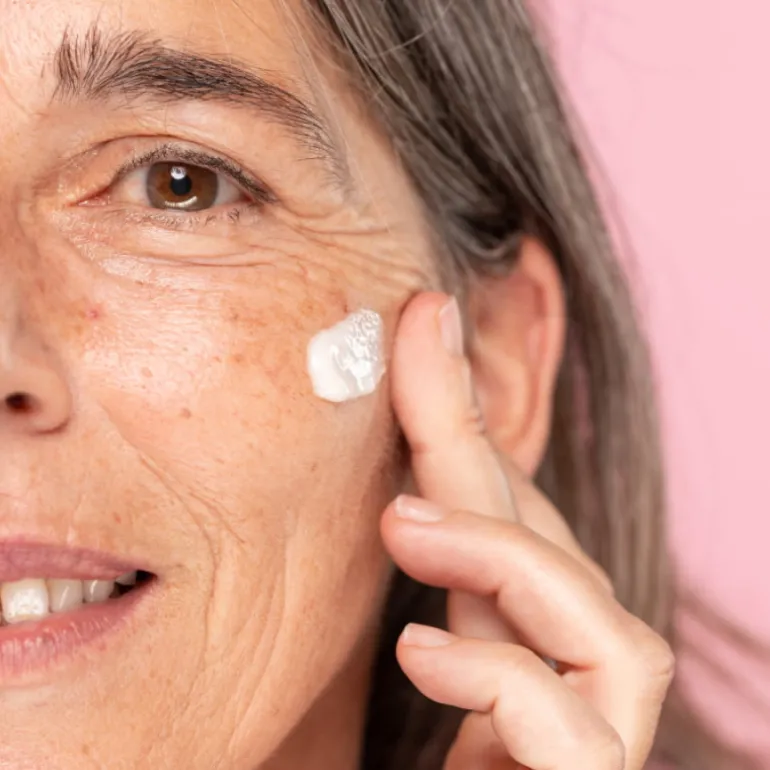 Lotus Radiance Dark spot Treatment