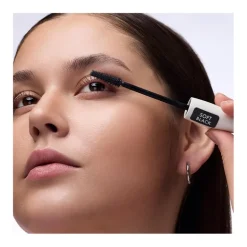 Prebase Máscara Pestañas con Color Glam & Doll